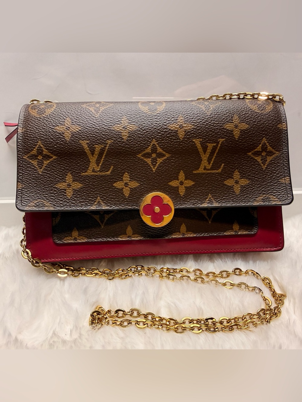 LOUIS VUITTON-Microchip EO:16:3C:01:75:33:E2:67 Flore Chain Wallet Monogram